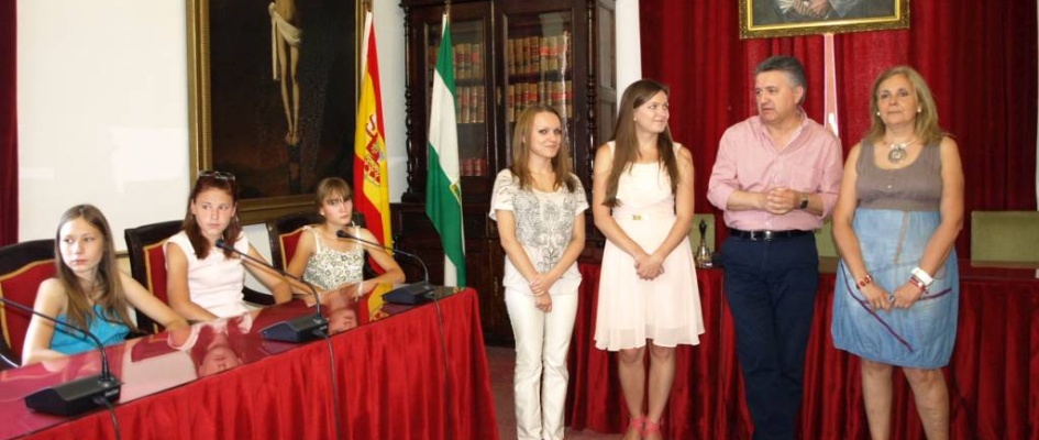 Acogida_Bielorrusos_2013_recibimiento_Alcalde.JPG