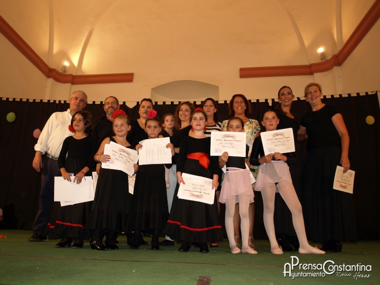 Clausura Escuela Baile Constantina 2014-12
