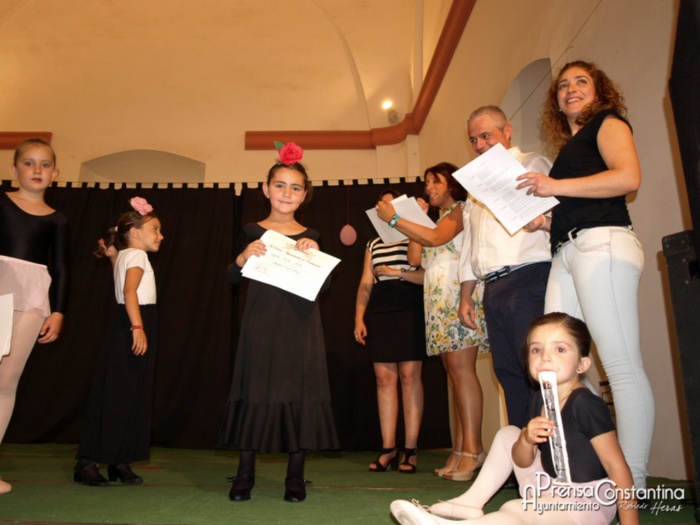 Clausura Escuela Baile Constantina 2014-8