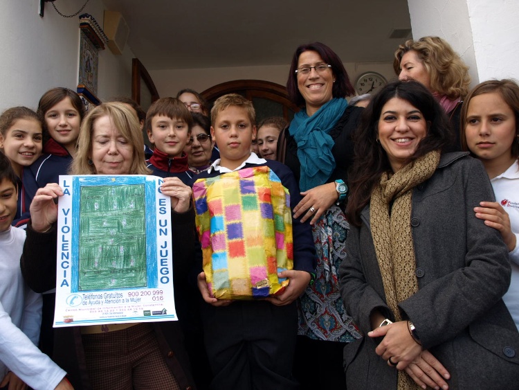 entrega premios concurso dibujo 25N Constantina 2014_ Colegio Sagrado Corazón